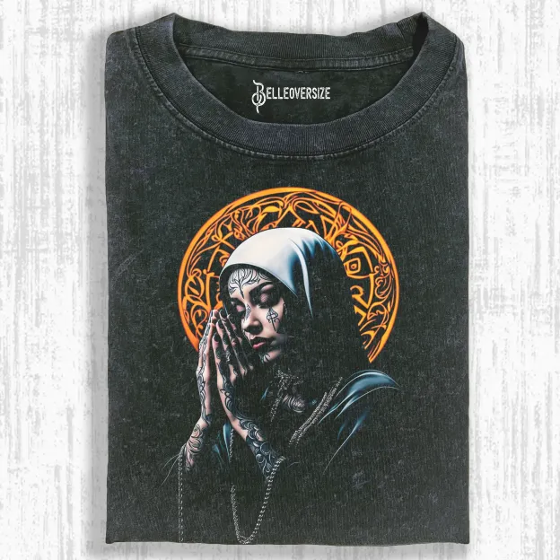 NUNS T-SHIRT