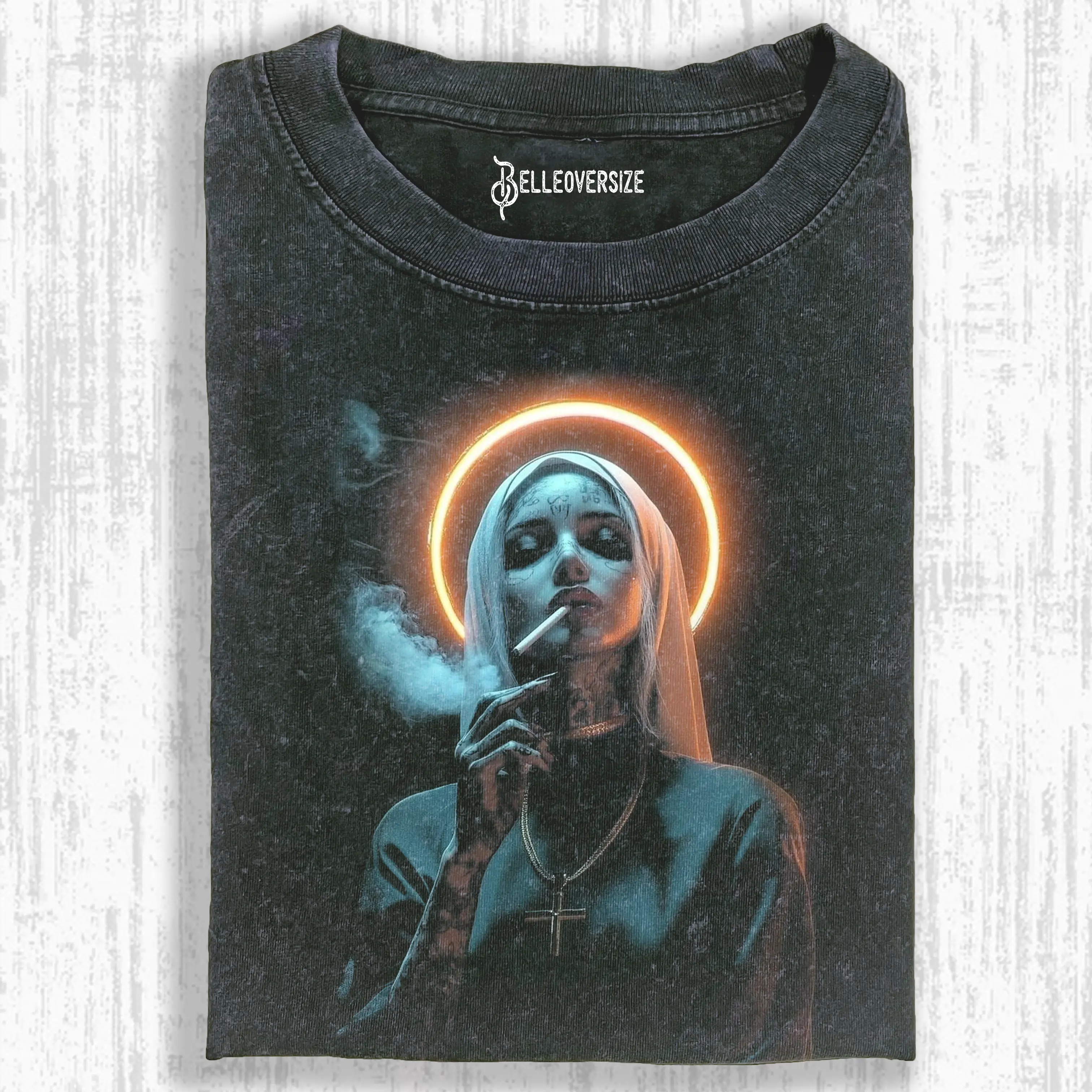 NUNS T-SHIRT