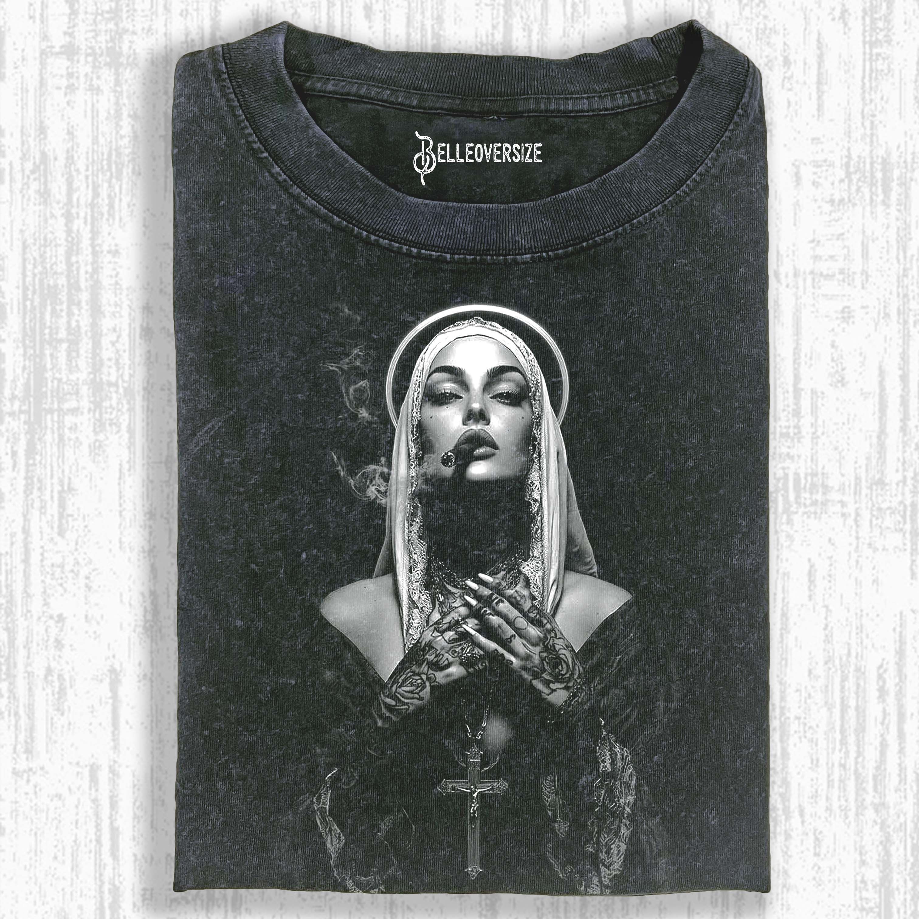NUNS T-SHIRT