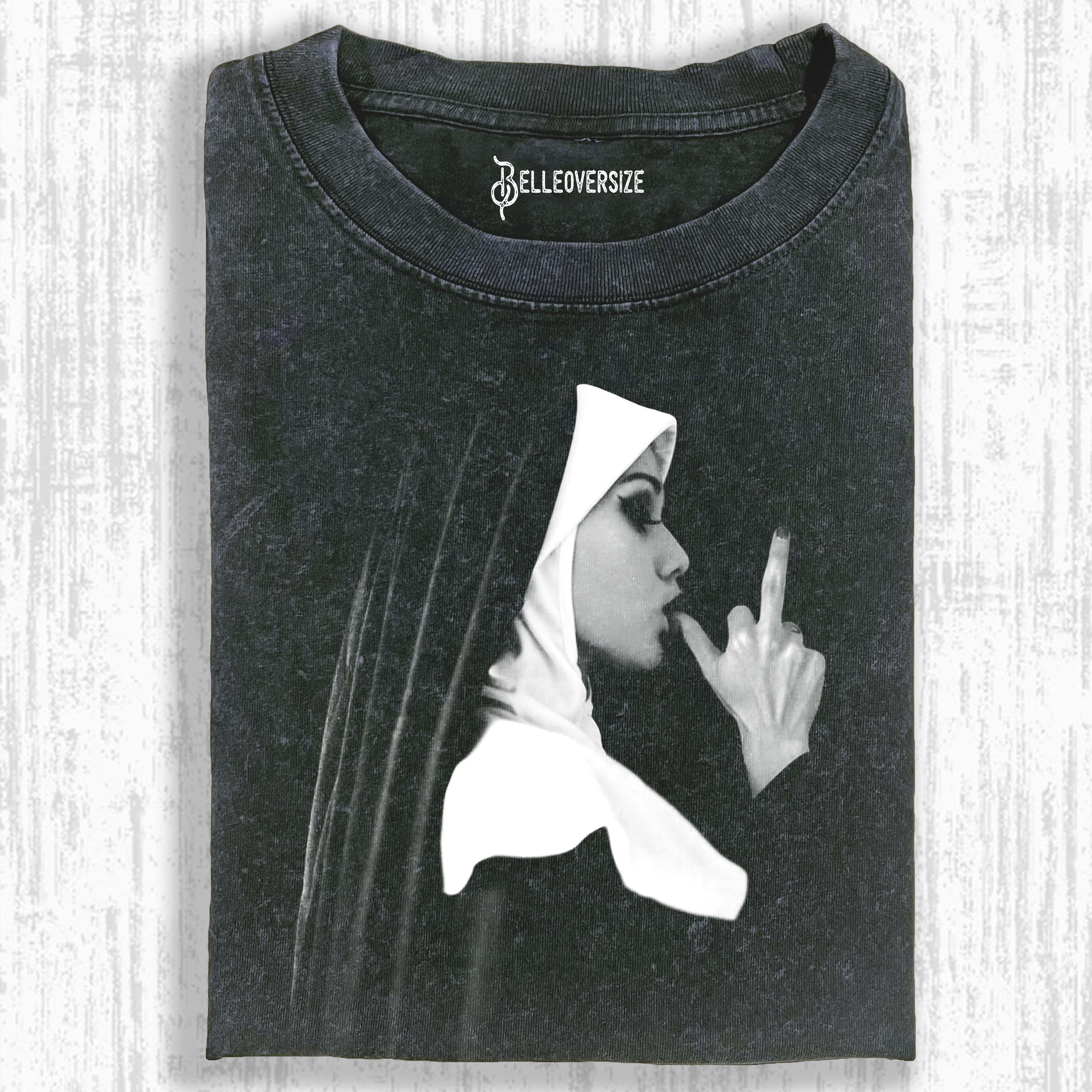 NUNS T-SHIRT