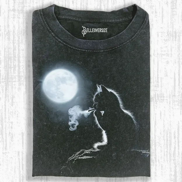 SMOKING CAT IN THE MOONLIGHT T-SHIRT