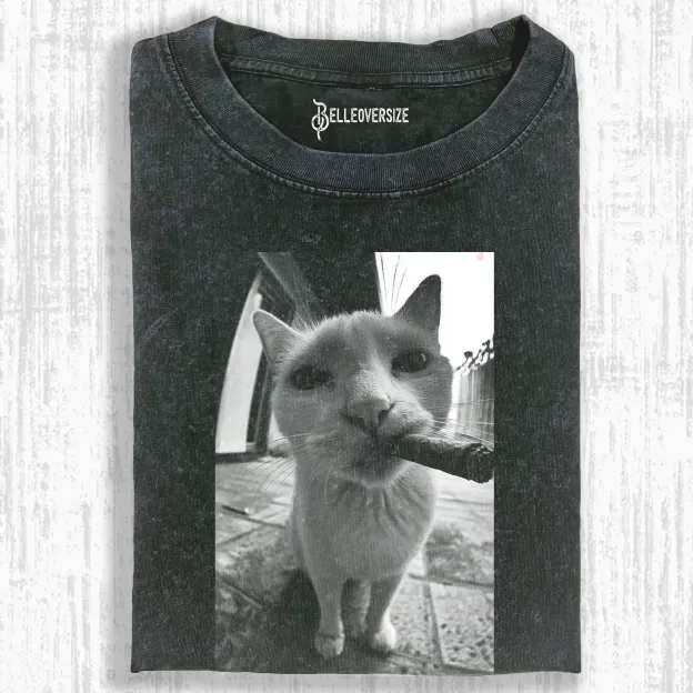 SMOKING CAT T-SHIRT