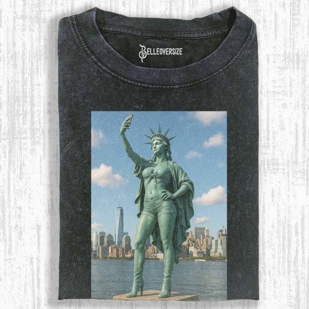 STATUE OF LIBERTY  T-SHIRT
