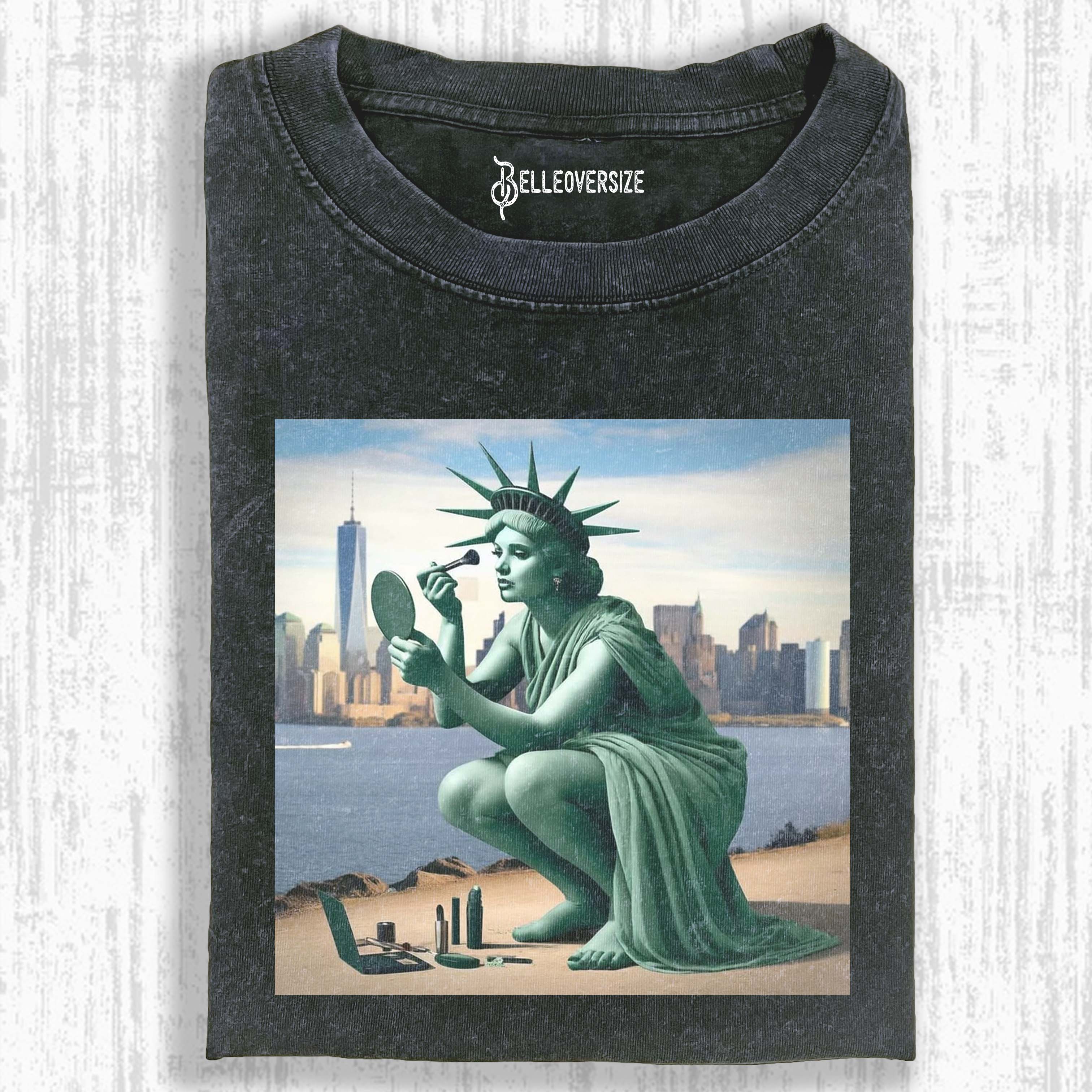 STATUE OF LIBERTY  T-SHIRT