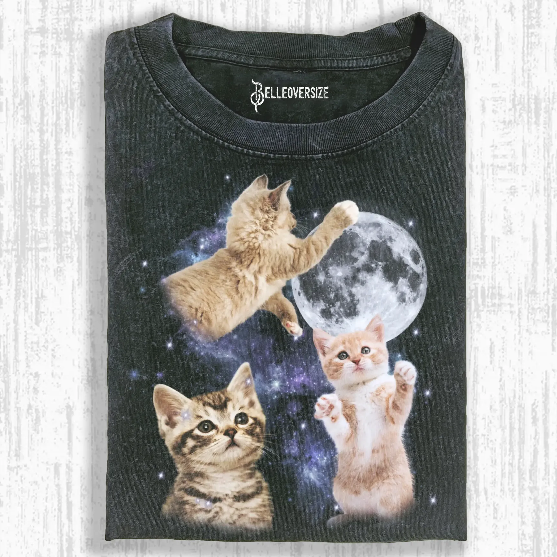 THREE CATS RETRO MOON GRAPHIC T-SHIRT
