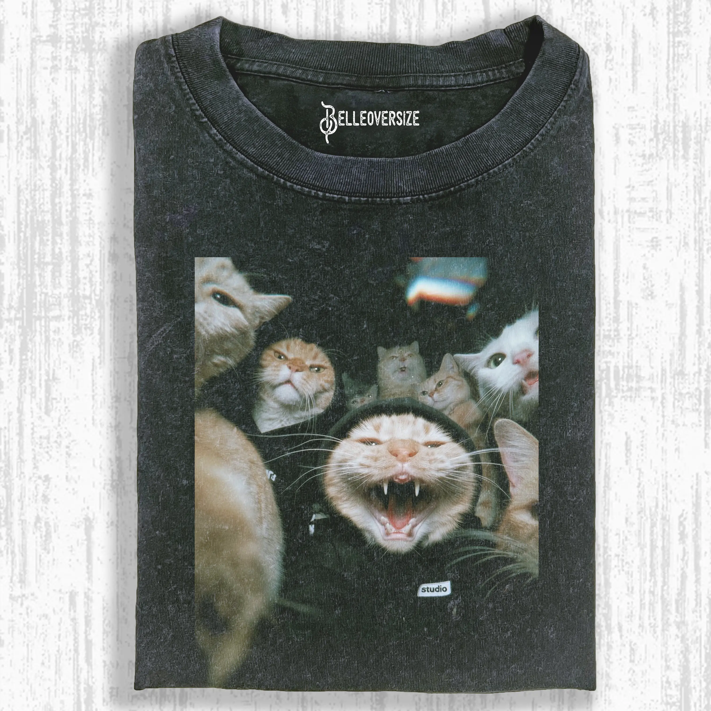 WACKY CAT  T-SHIRT 