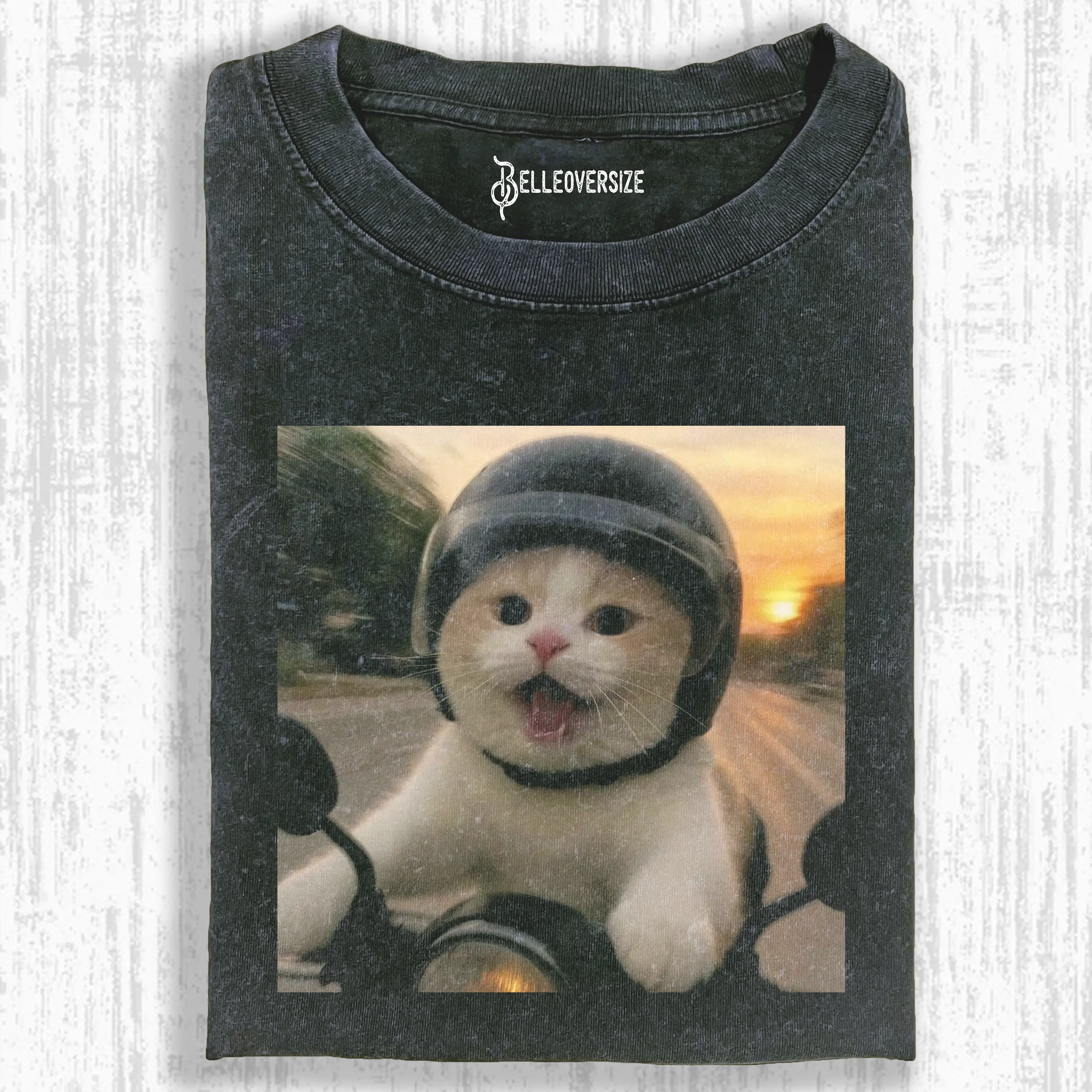 WACKY CAT  T-SHIRT