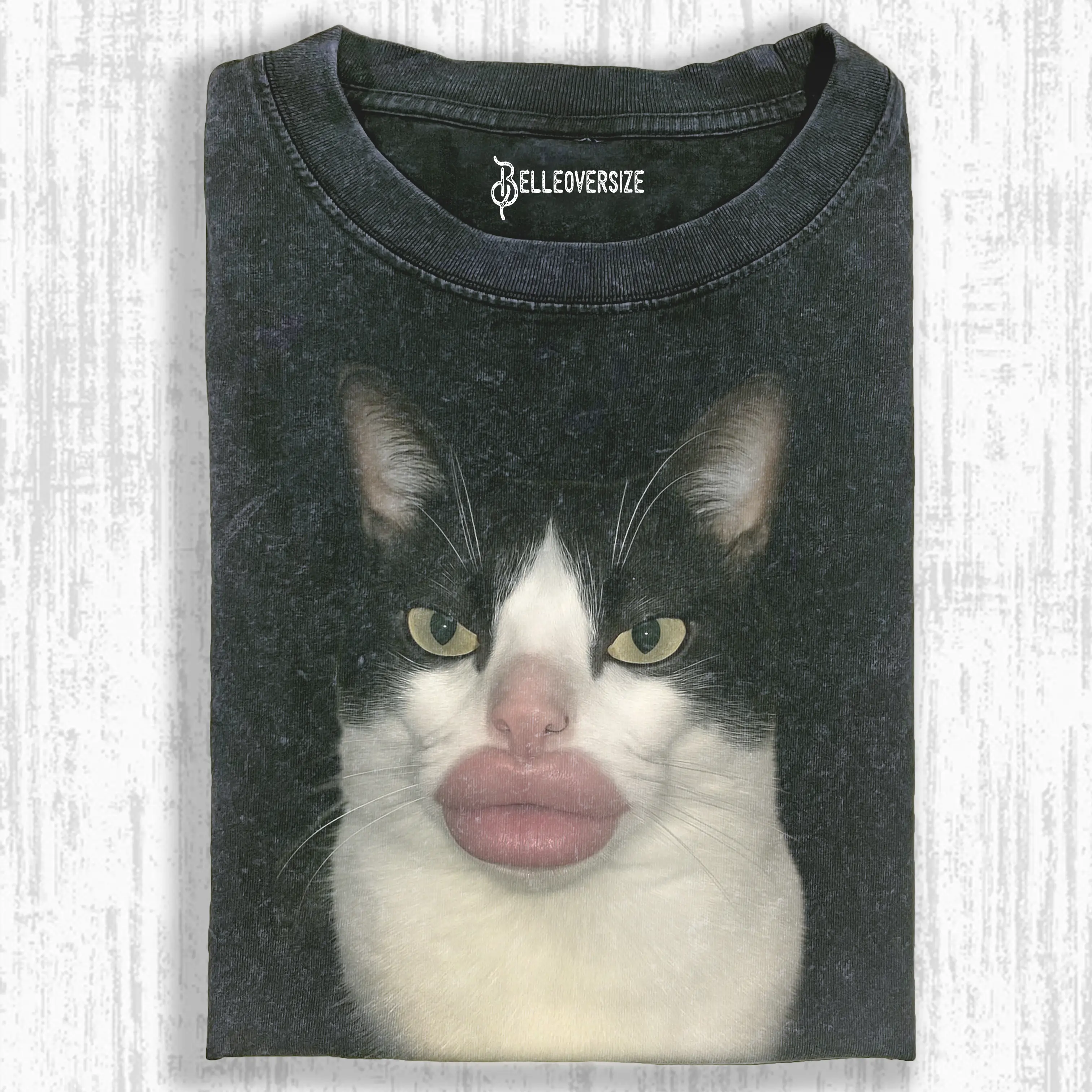 WACKY CAT  T-SHIRT