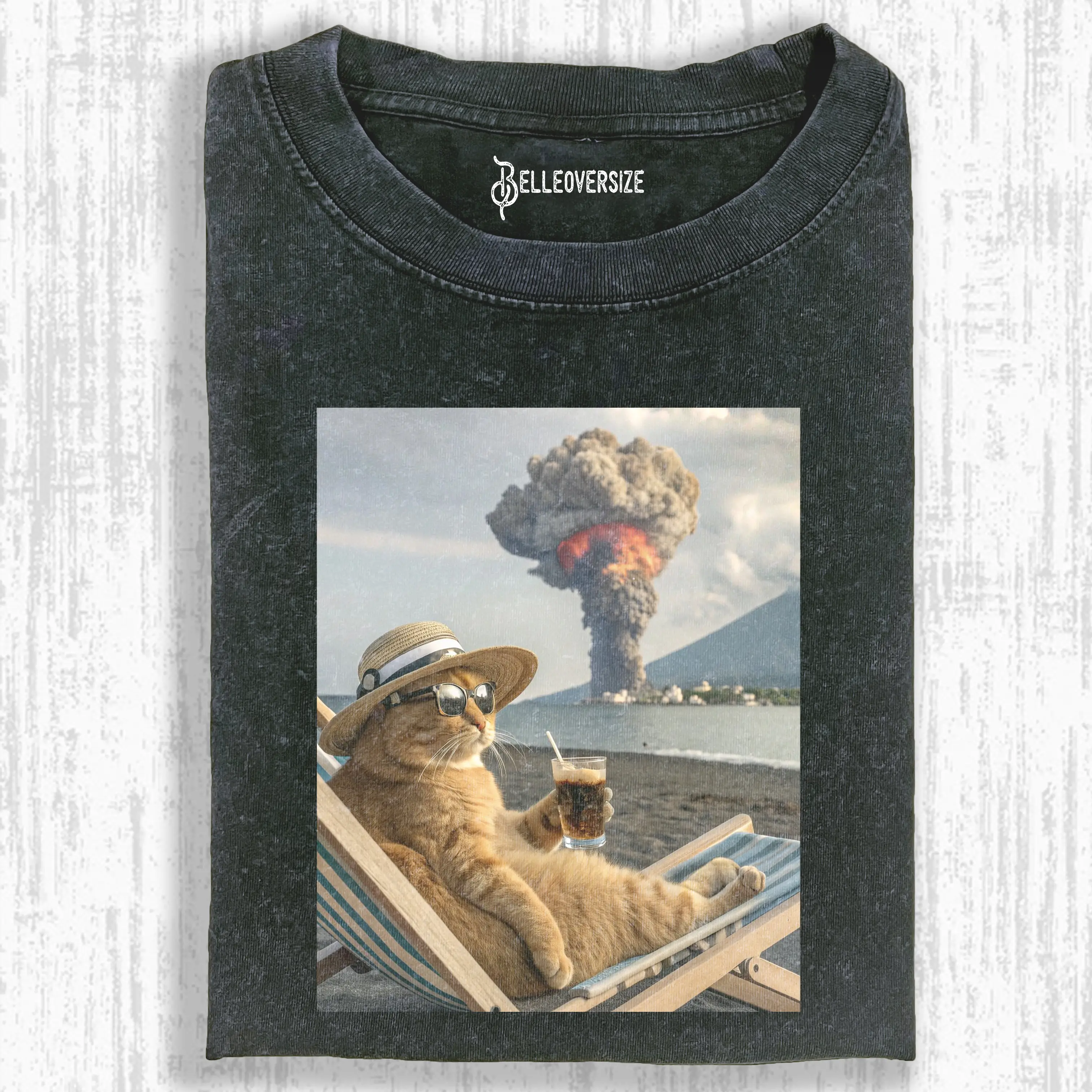WACKY CAT  T-SHIRT