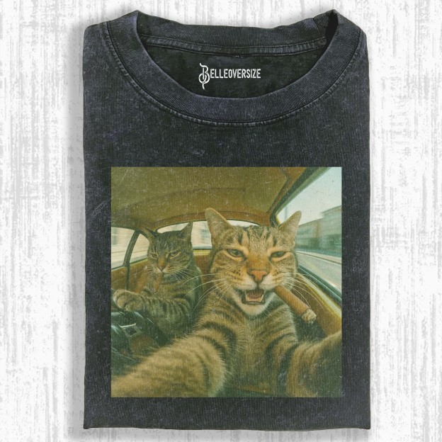 WACKY CAT  T-SHIRT