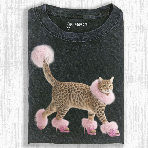 WACKY CAT  T-SHIRT