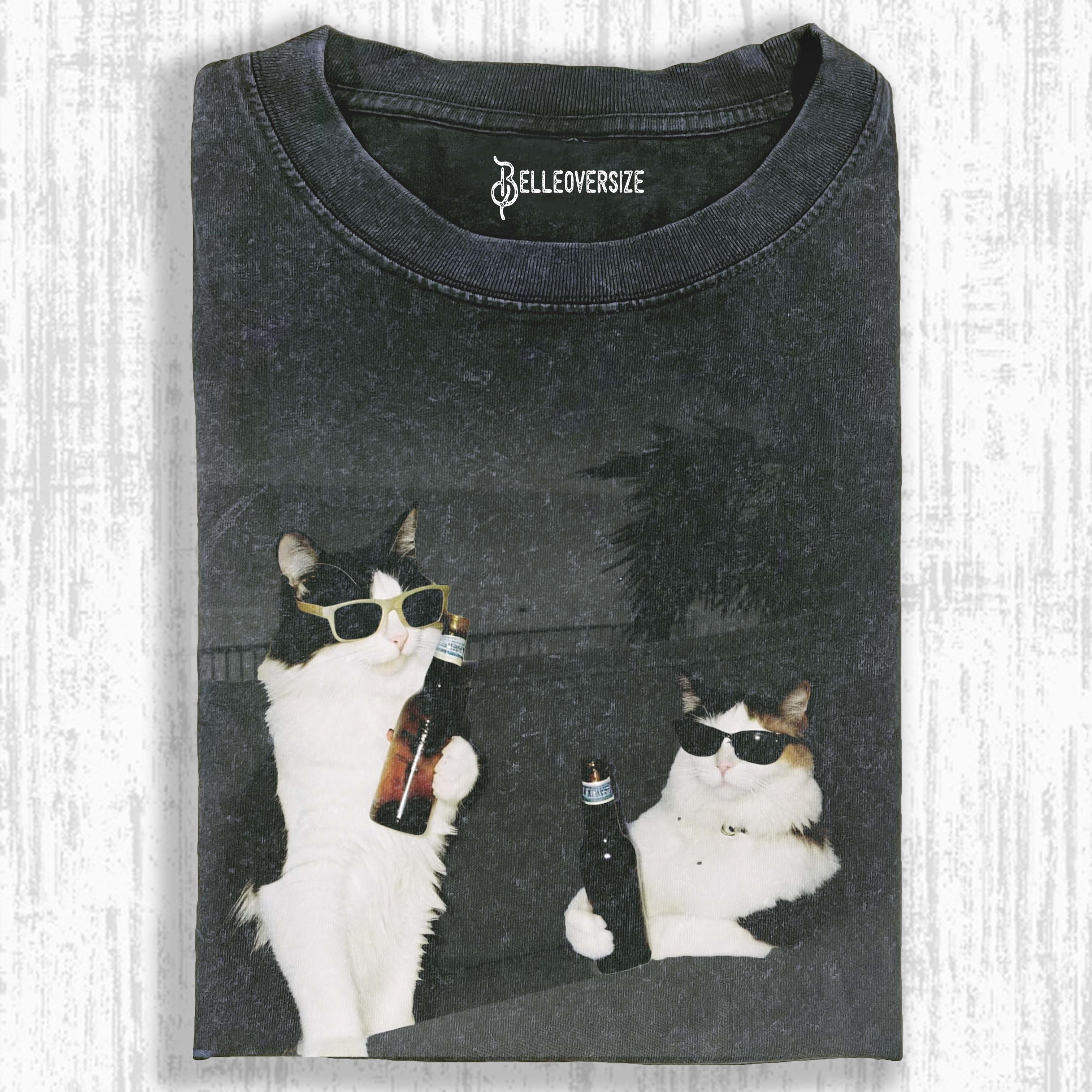 WACKY CAT TEE.. 7.5