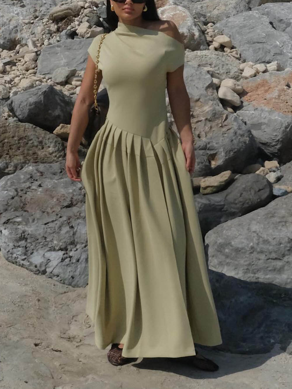 Callistari Elegant Fashionable Slope Neck Slim Fit Large Hem Maxi Dress-CALLISTARI