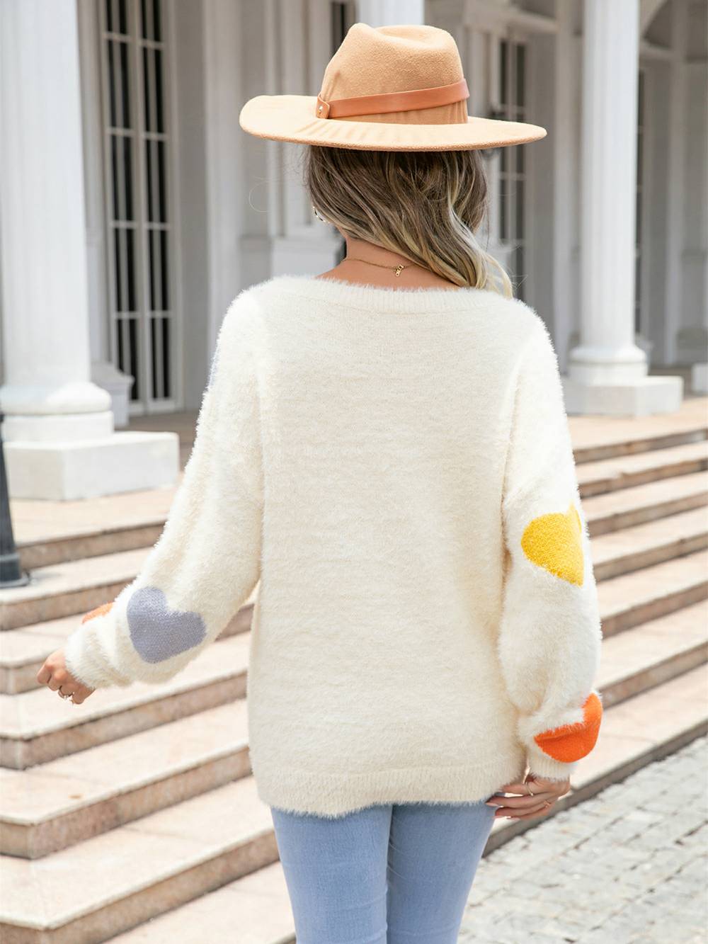 Furry Love Sweater with  Heart-CALLISTARI