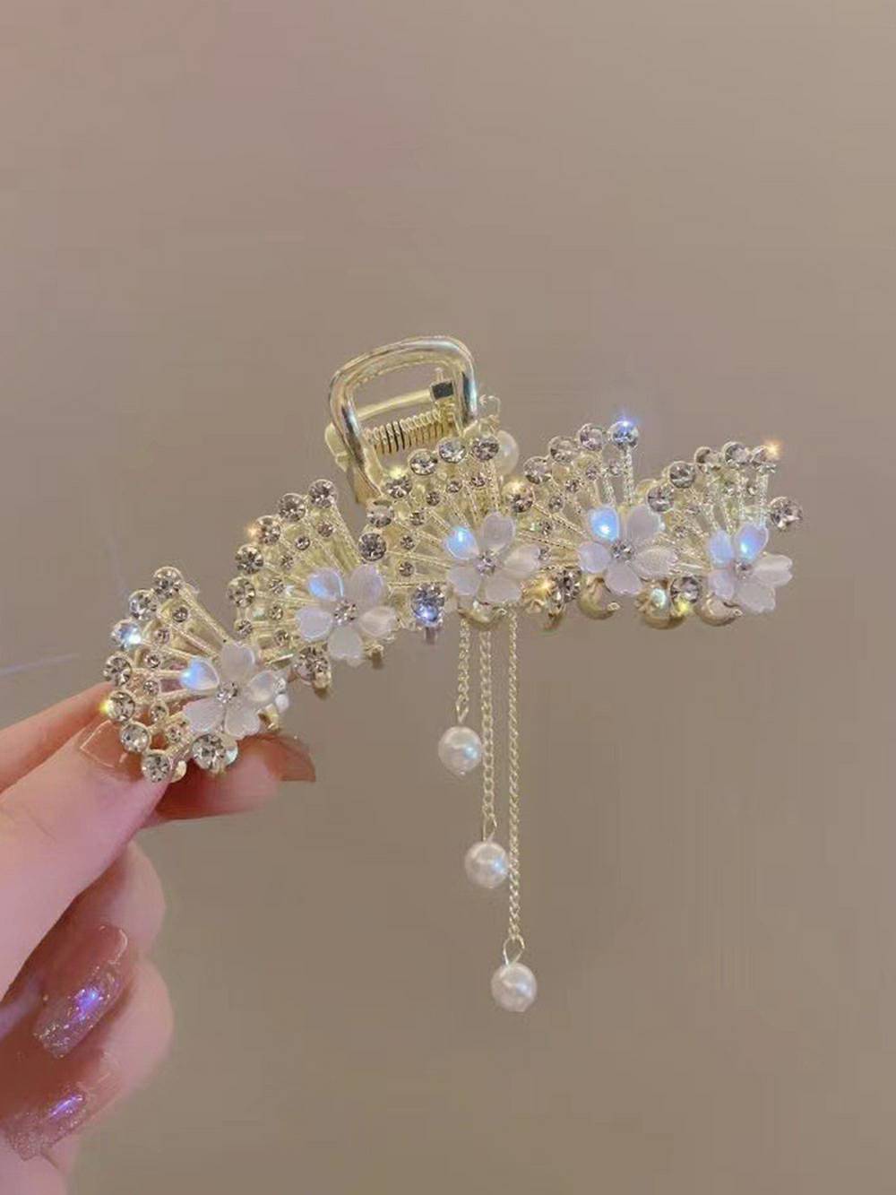 Red Rose Hair Clip with Tassel Shark Clip-CALLISTARI