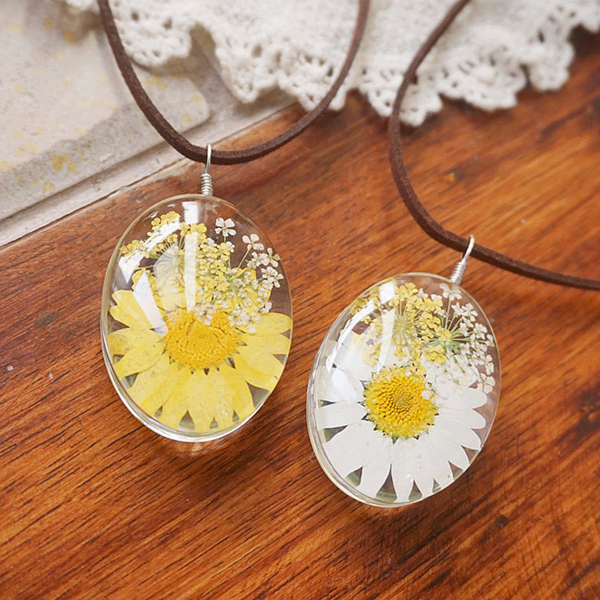 Resin Pressed Flower Necklaces - Double Sided Daisy & Queen Anne's Lace-CALLISTARI