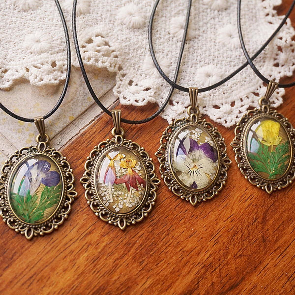 Resin Pressed Flower Necklaces - French Retro Violet & Lobelia Erinus-CALLISTARI