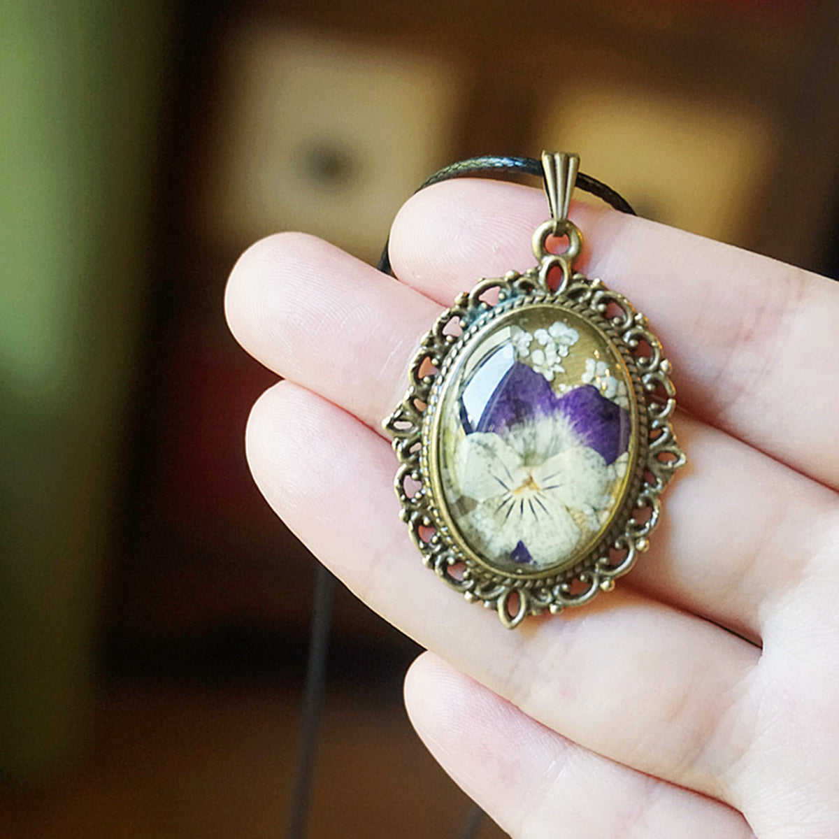 Resin Pressed Flower Necklaces - French Retro Violet & Lobelia Erinus-CALLISTARI