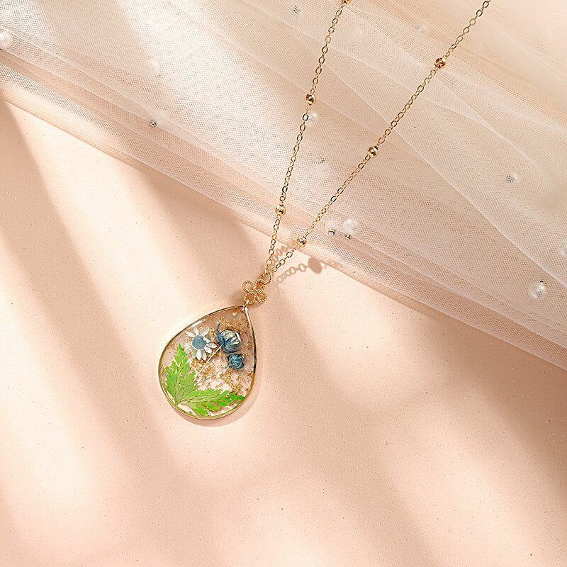 Resin Pressed Flower Necklaces - Gold Foil Tulip & Ferns-CALLISTARI