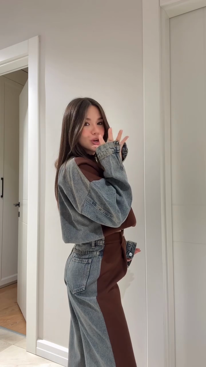  Stylish and exquisite suit