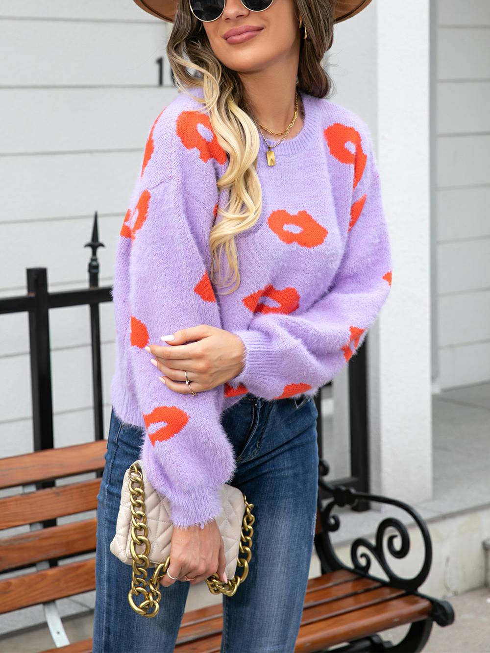 Lips of Love Round Neck Pullover Sweater-CALLISTARI