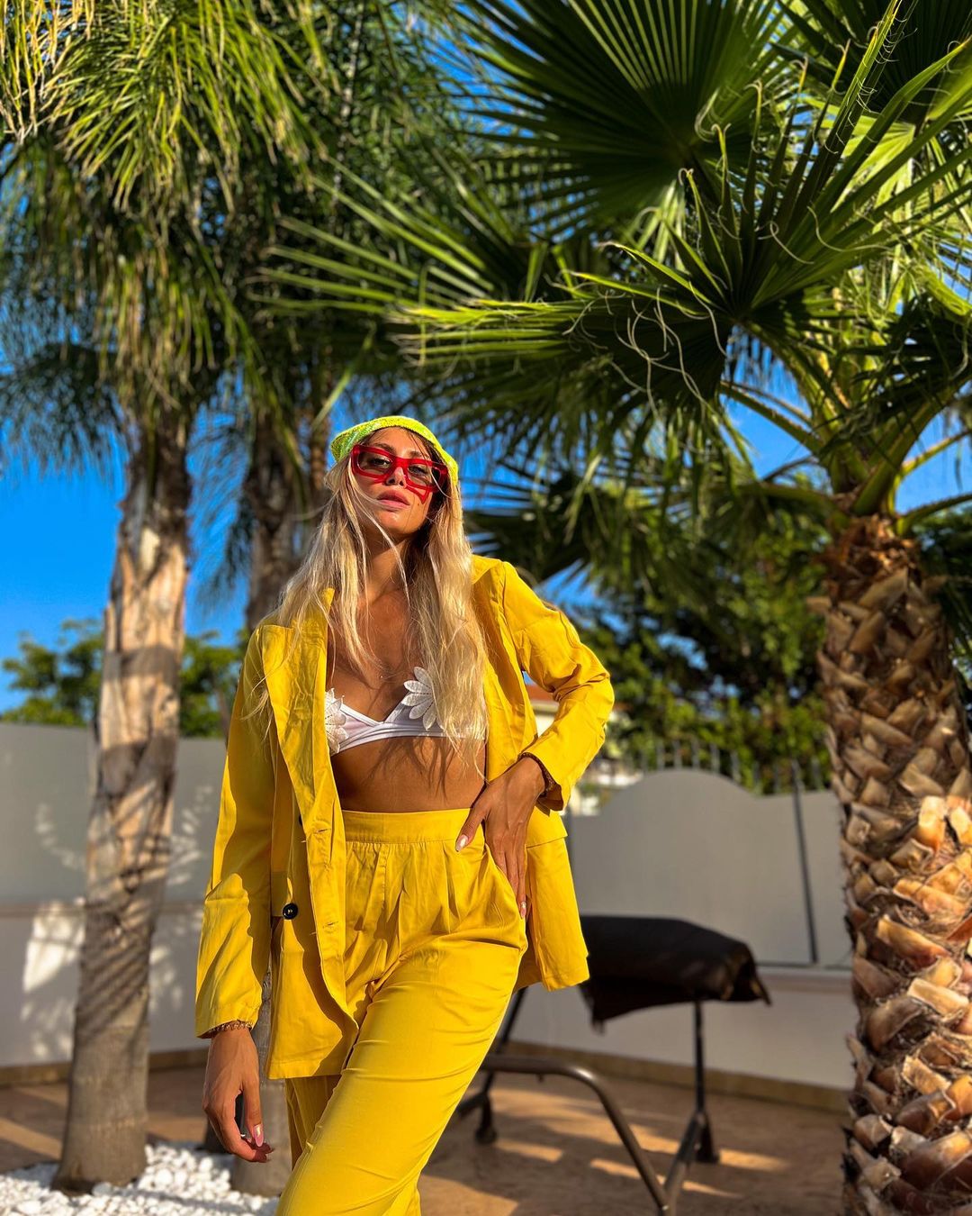 Hand Crochet Daisy Bandana-CALLISTARI