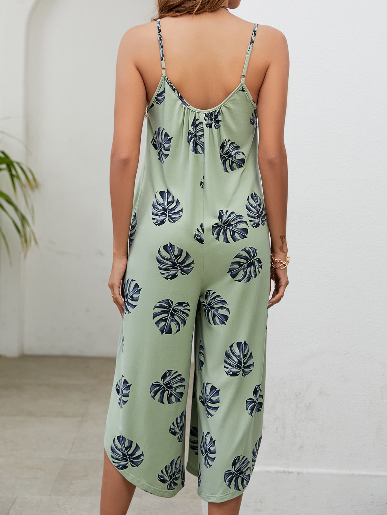 Botanical Print Spaghetti Strap Scoop Neck Jumpsuit-aritzao