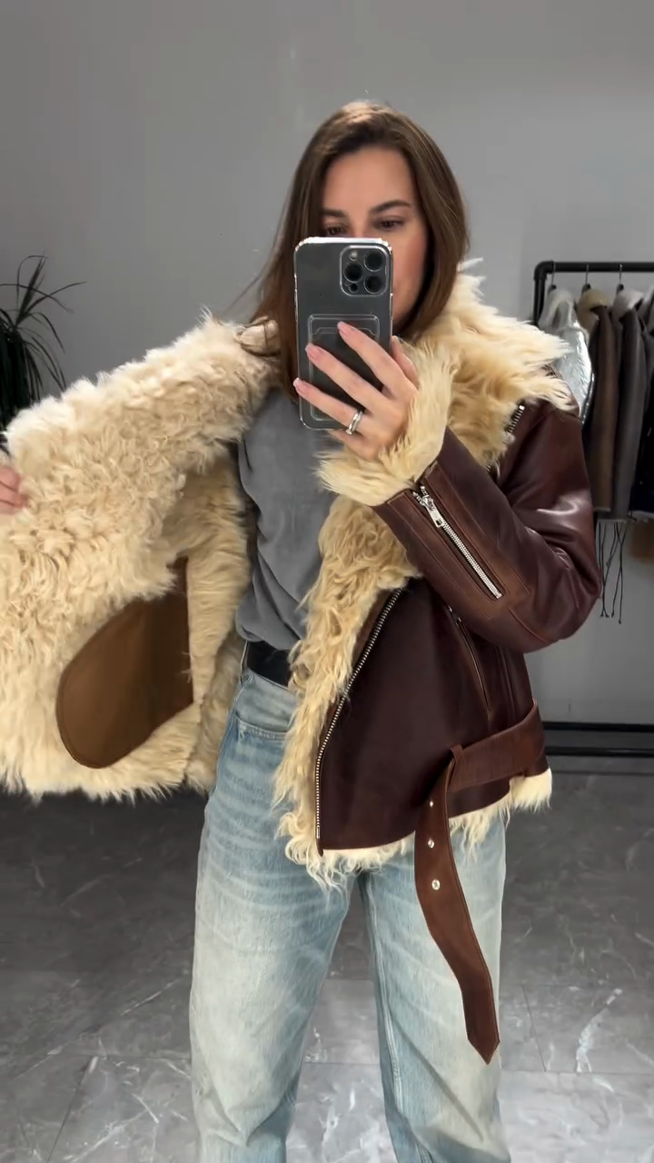 Brown Shearling - Collared Leather Jacket-aritzao
