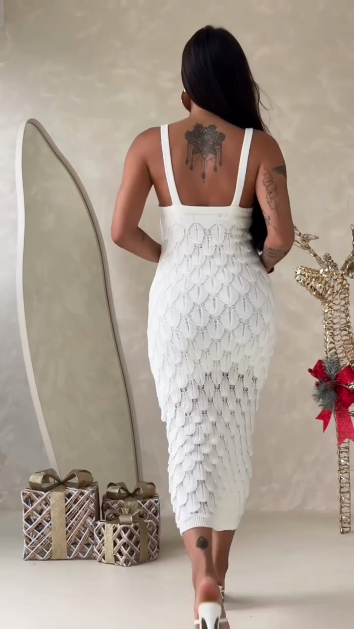 Textured knit backless midi dress