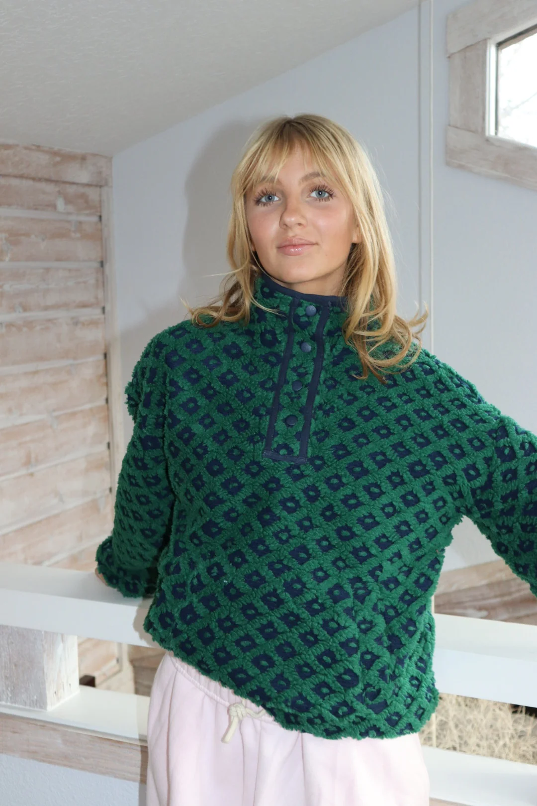 Elegant Patterned Mock Neck Fleece Pullover