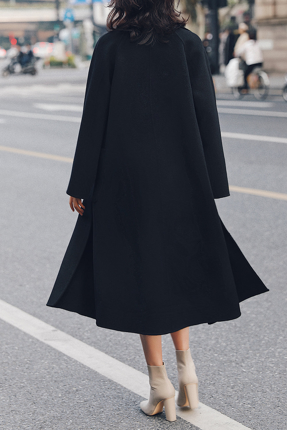 Black Lapel Neck Belted Wool Coat With Pockets-CALLISTARI