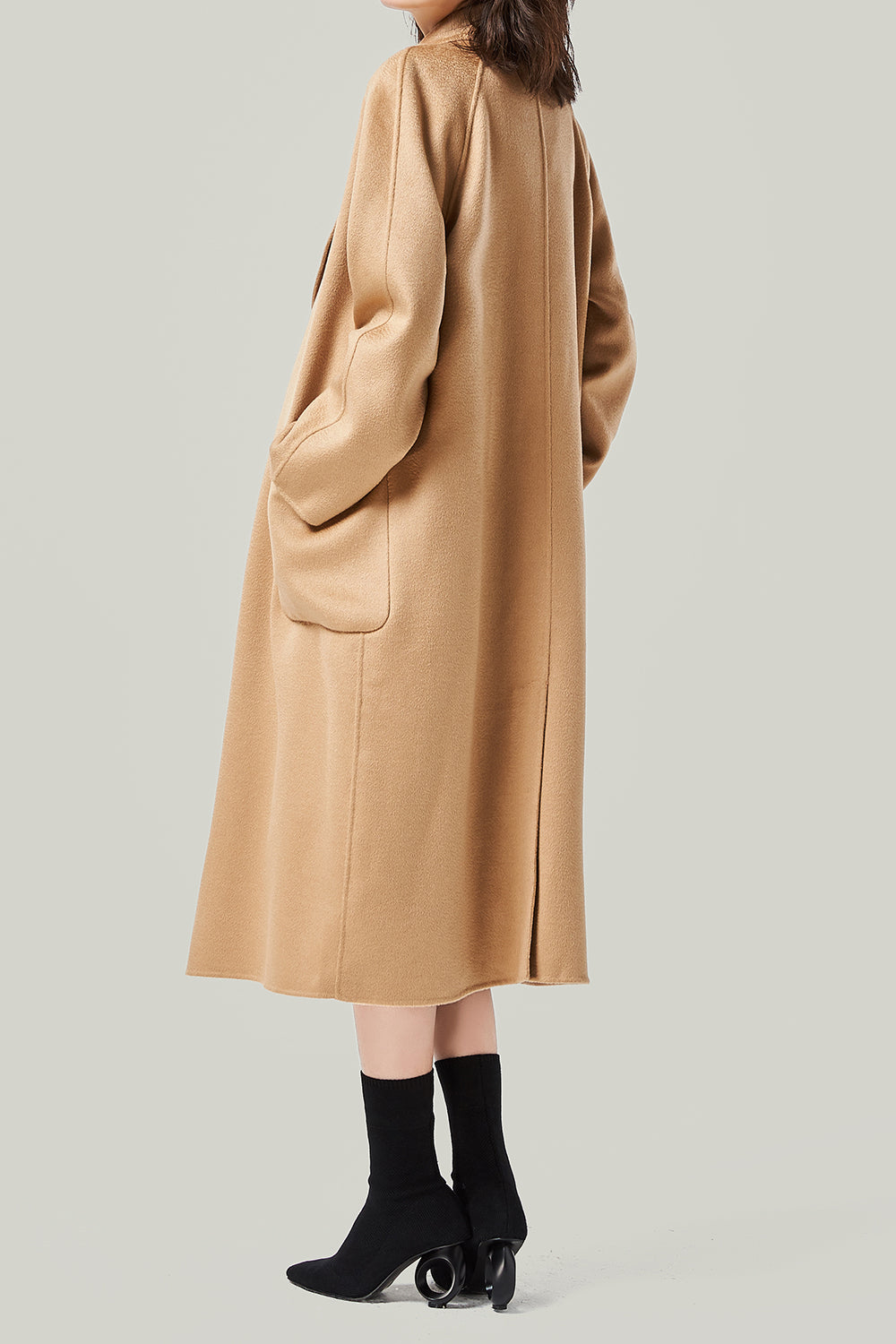 Black Lapel Neck Belted Wool Coat With Pockets-CALLISTARI