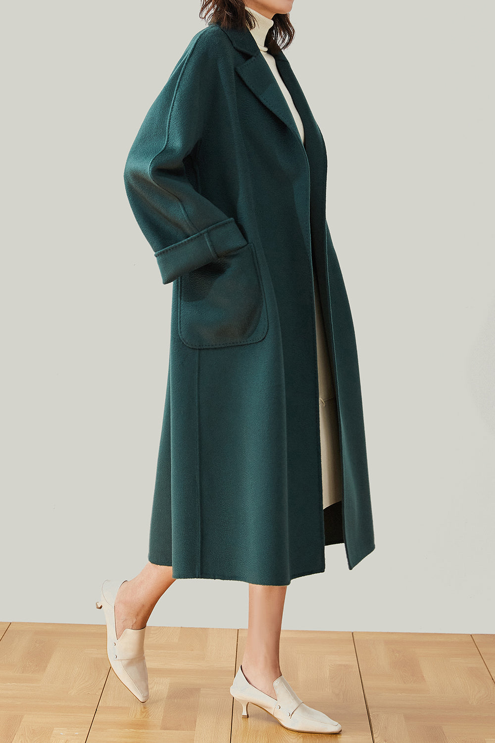 Black Lapel Neck Belted Wool Coat With Pockets-CALLISTARI