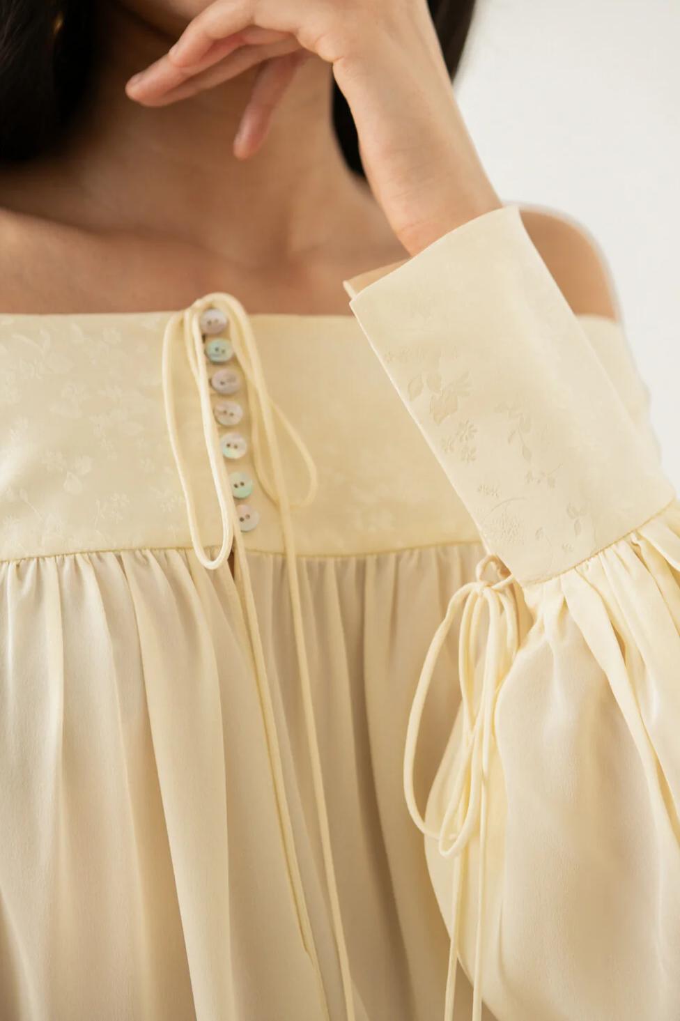 Creamy Off Shoulder Dress-aritzao