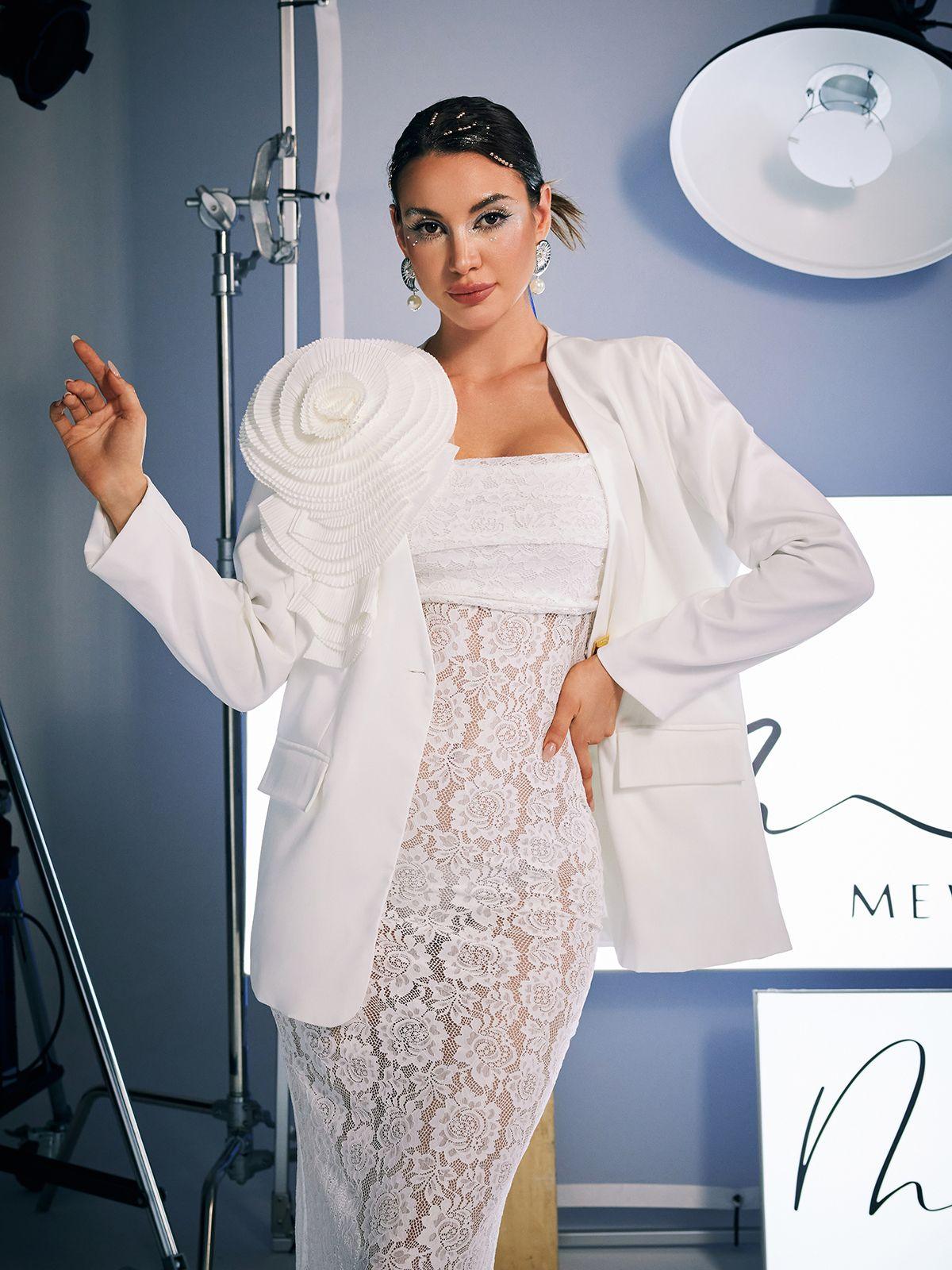 Finnley V Neck Flower Blazer - Mew Mews