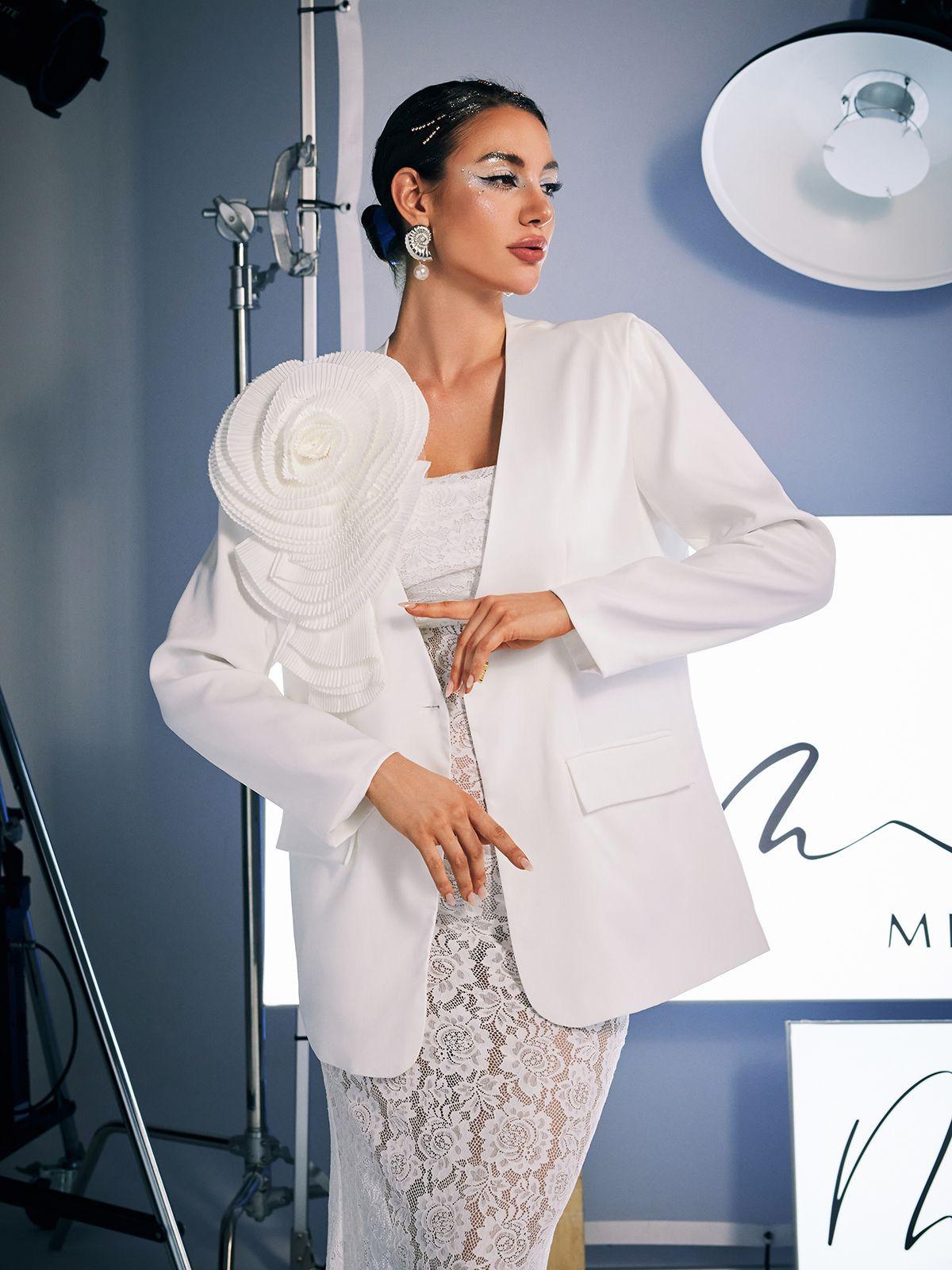 Finnley V Neck Flower Blazer - Mew Mews