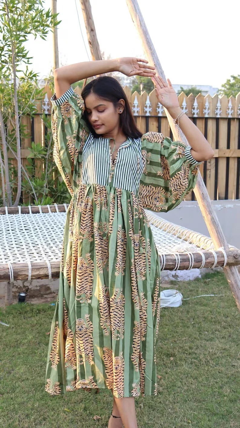 Chic Animal Print Patchwork Balloon Sleeve Maxi Dress