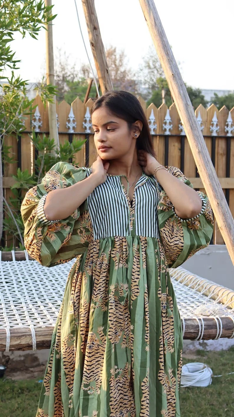 Chic Animal Print Patchwork Balloon Sleeve Maxi Dress