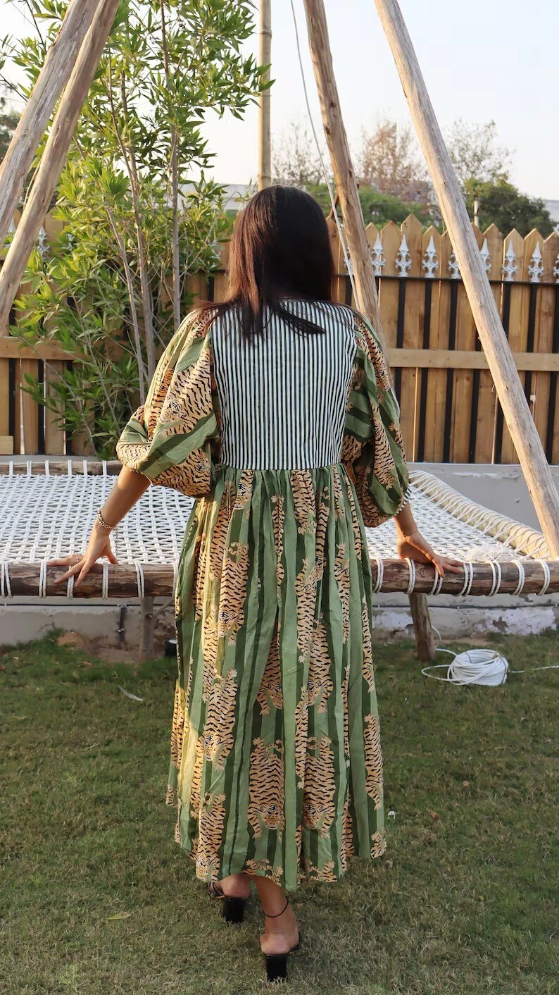 Chic Animal Print Patchwork Balloon Sleeve Maxi Dress