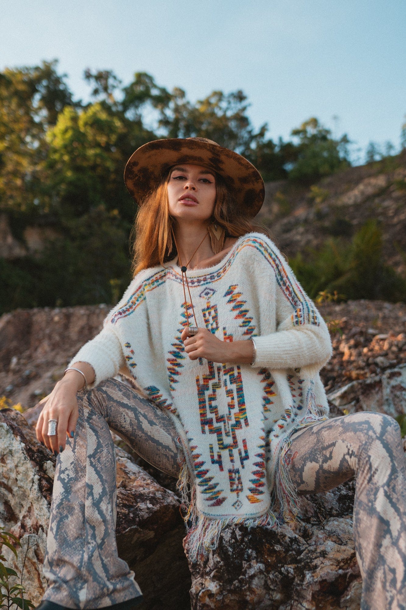 Avery Knitted Poncho-CALLISTARI