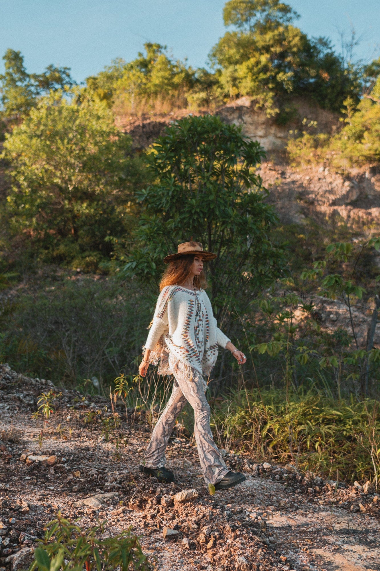 Avery Knitted Poncho-CALLISTARI