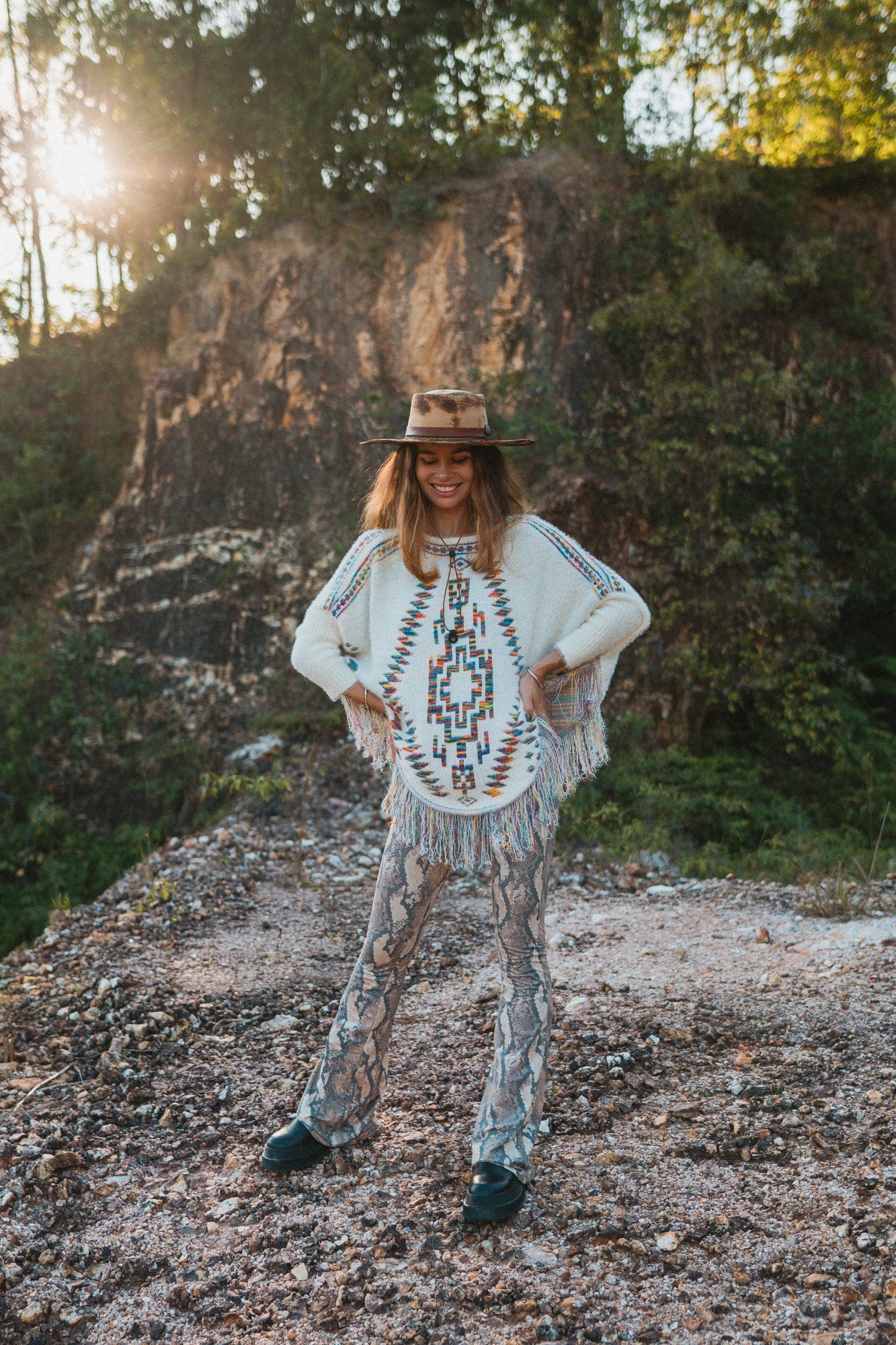 Avery Knitted Poncho-CALLISTARI