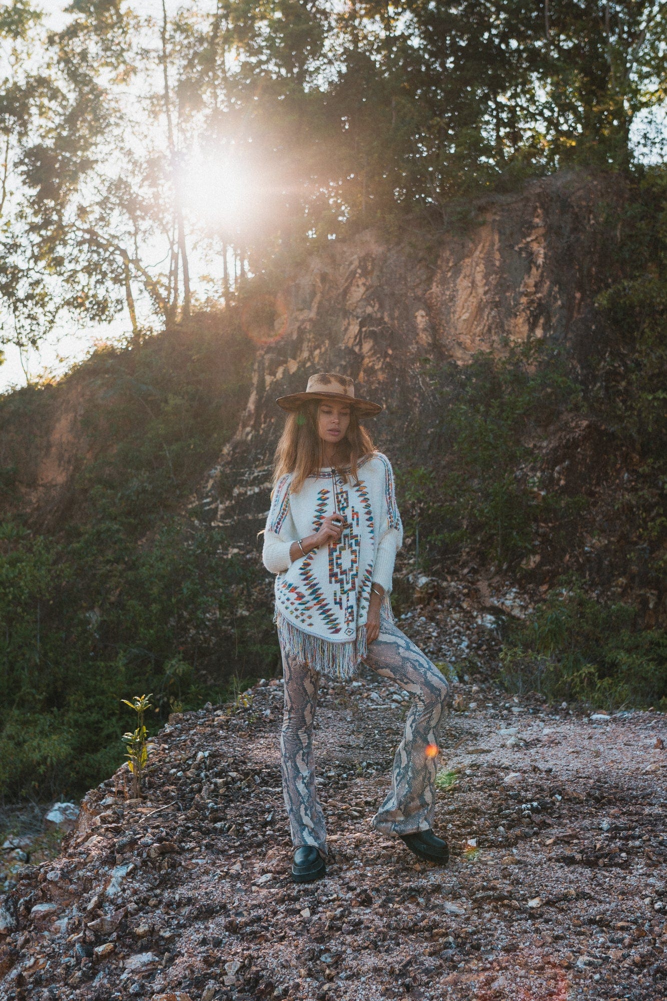 Avery Knitted Poncho-CALLISTARI