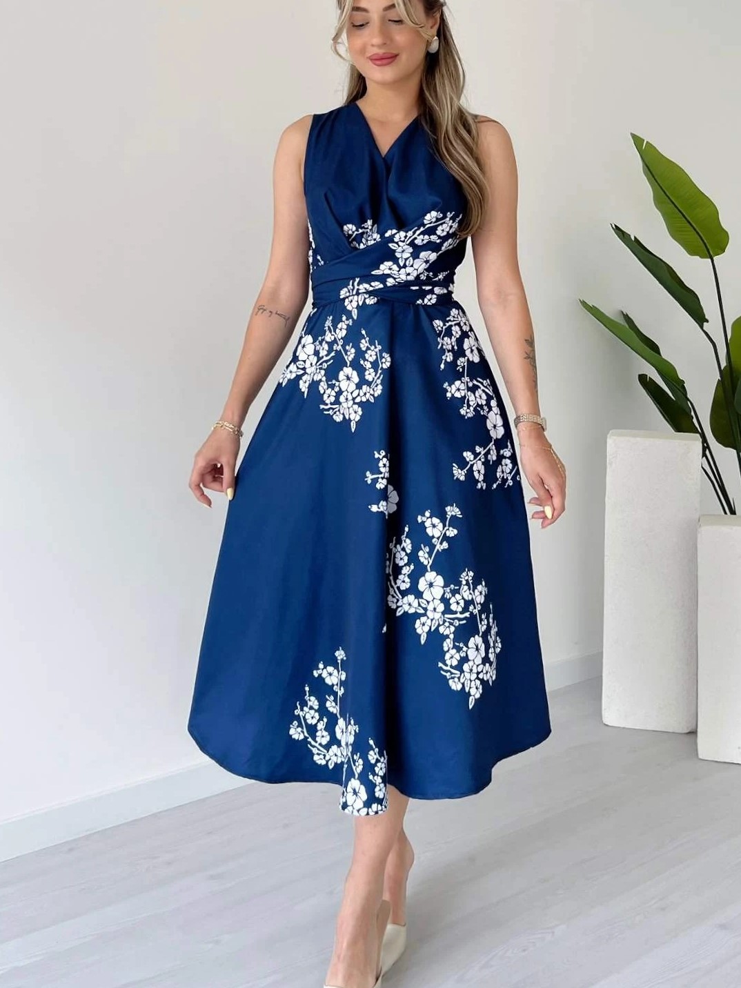 Elegant V-Neck Floral Waist Tie Sleeveless Midi Dress (Buy 2 Free Shipping)