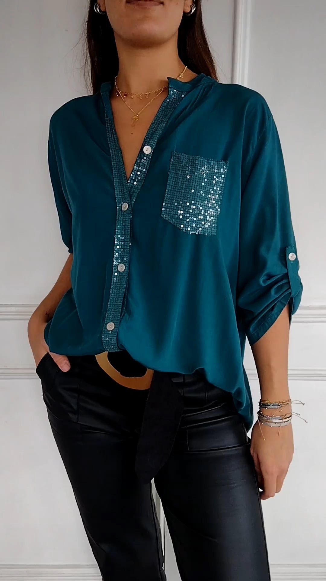 2024 HOT SALE🔥V-neck Sequin Casual Top(Buy 2 Free Shipping)