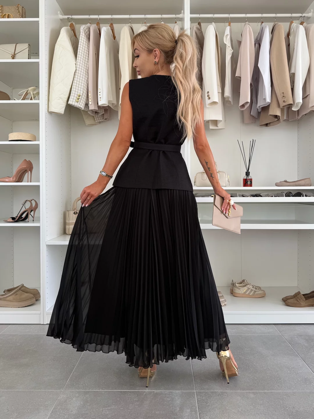 Elegant Sleeveless Button-Up Top & Pleated Maxi Skirt Two-Piece Set