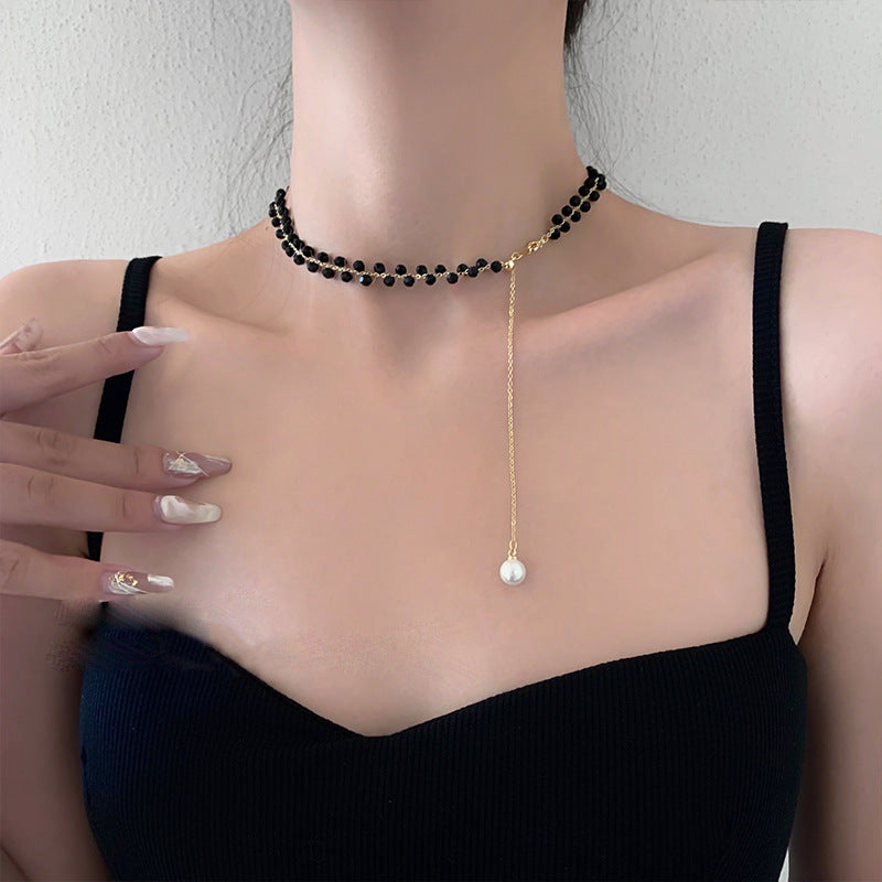 Elegant Black Crystal Pearl Necklace