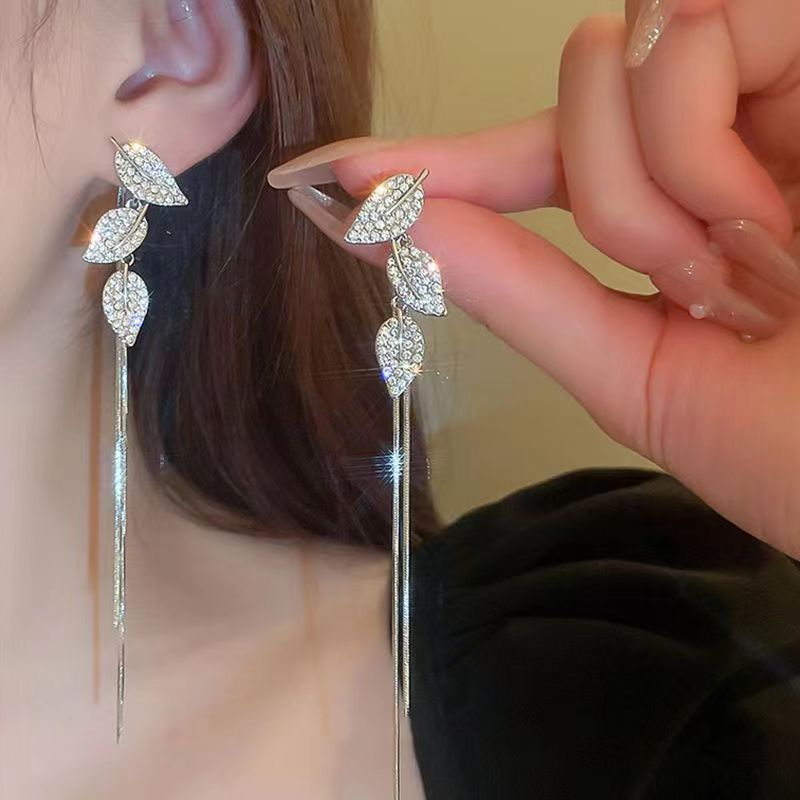 Rhinestone Leaves Tassel Earrings – Sparkle with Nature-Inspired Elegance