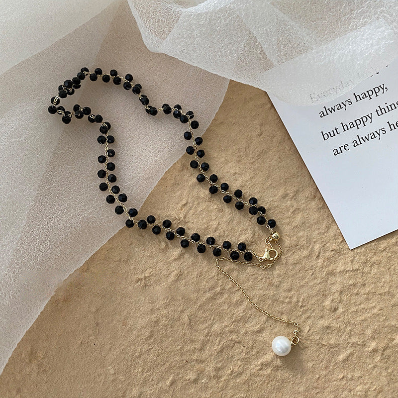 Elegant Black Crystal Pearl Necklace