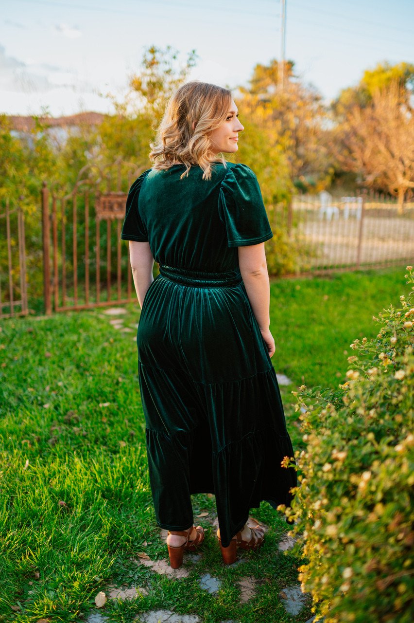 Black Friday Sale 49% OFF🔥 Women‘s Velvet Tiered Maxi Dress (Buy 2 Free Shipping)